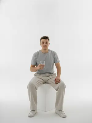 Парень на кубе