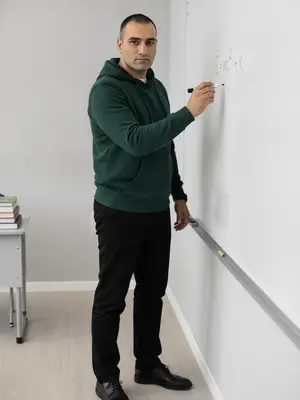 Мальчик у доски