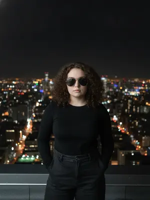 Ночной город с очками