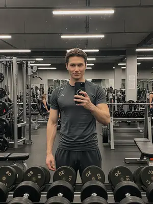 Селфи в спортзале